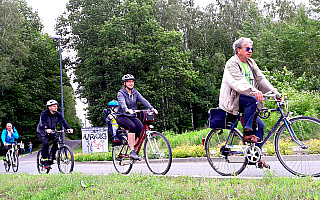 Senior na drodze, czyli jak osoby starsze powinny poruszać się w ruchu drogowym. Policja organizuje ogólnopolskie zajęcia